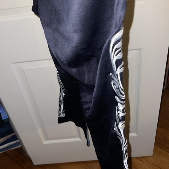 (Final sale🎉)Versace sweatpants *vintage/rare* Barocco style - Picture 10 of 13